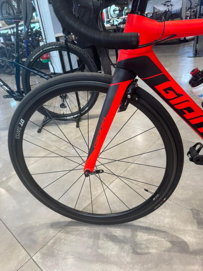 Tweedehands Giant Propel Advanced Pro 0 2017 2017 Road & Gravel — afbeelding 6 van 11