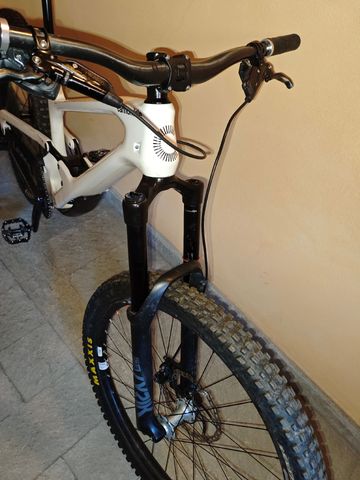 Cannondale Jekyll Custom 2024 Mountainbike d'occasion — image 8 sur 8
