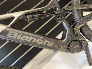 Käytetty Bianchi Bici E-mtb Bianchi E-VERTIC FX-TYPE 9.2 2026 Mountainbike — kuva 4 / 5