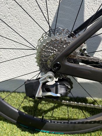 Used Scott Addict RC SRAM Red eTap AXS 2023 Road & Gravel, Blue — image 2 of 10