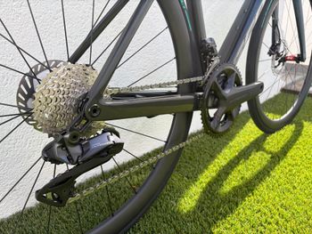 Scott Addict RC Shimano Ultegra Di2 2023 Road & Gravel d'occasion — image 2 sur 12