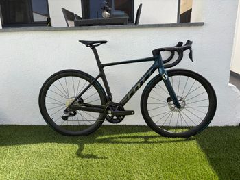 Scott Addict RC Shimano Ultegra Di2 2023 Route & Gravel d'occasion