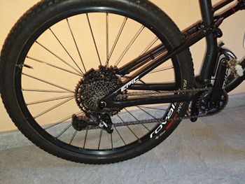 Used Specialized Men's Epic Comp 2018 2018 Mountainbike — image 3 of 6