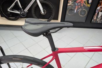 Used Raymon Raymon Kirana Ultra 2025 Road & Gravel, Red — image 5 of 7