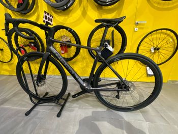 Bianchi, Infinito XE 105 Di2 2025