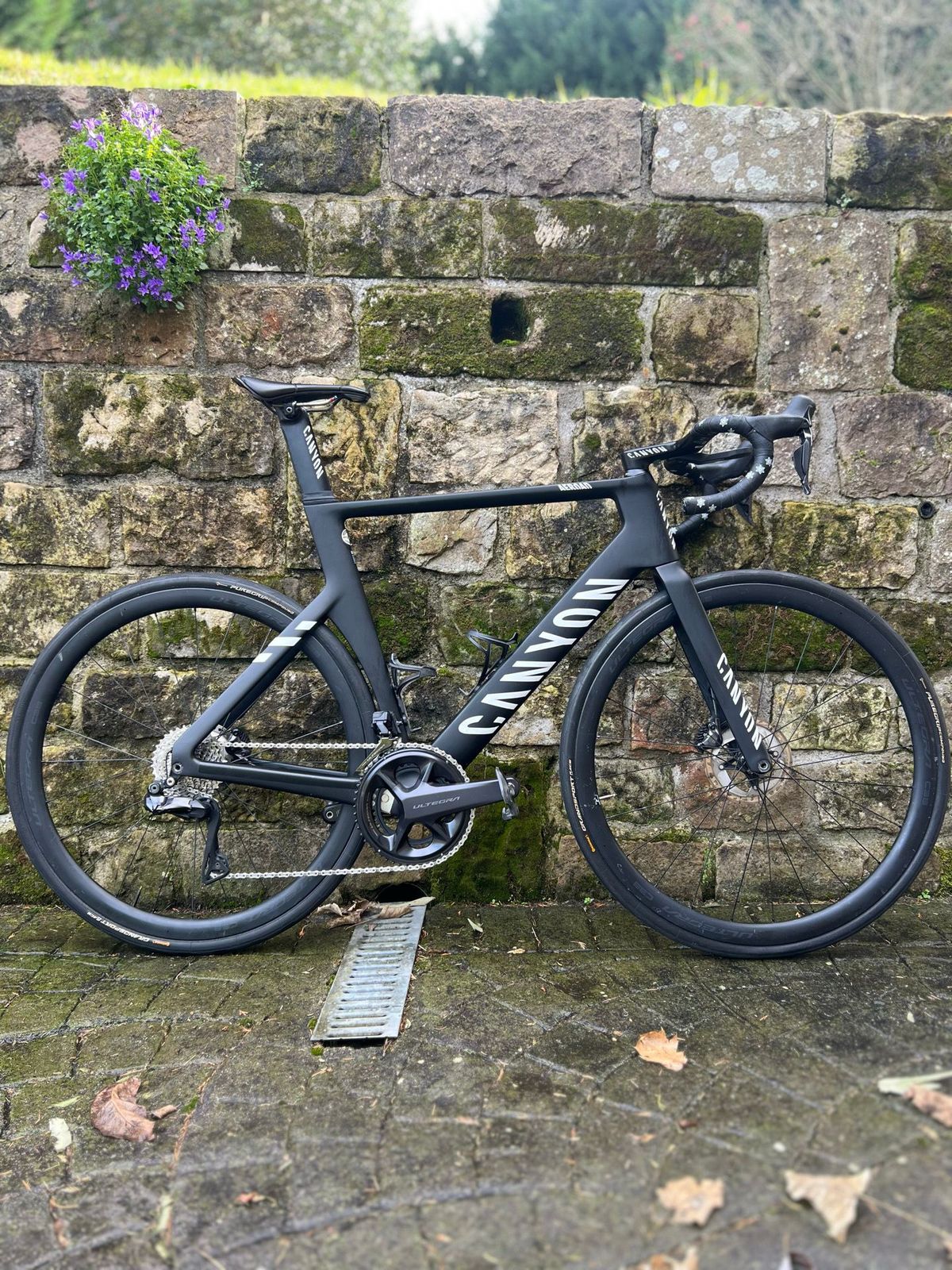 Canyon Aeroad CFR eTap 2023年モデル+周辺機材 Used Canyon AeroRoad