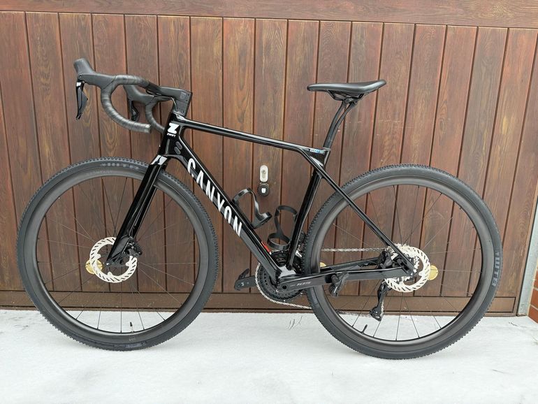 Used Canyon Endurace CF 7 Di2 G.34 2026 2026 Road & Gravel, Schwarz — image 2 of 13
