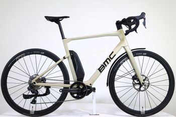 Used BMC Alpenchallenge AMP SPORT TWO 2021 2021 Urban, White — image 1 of 9