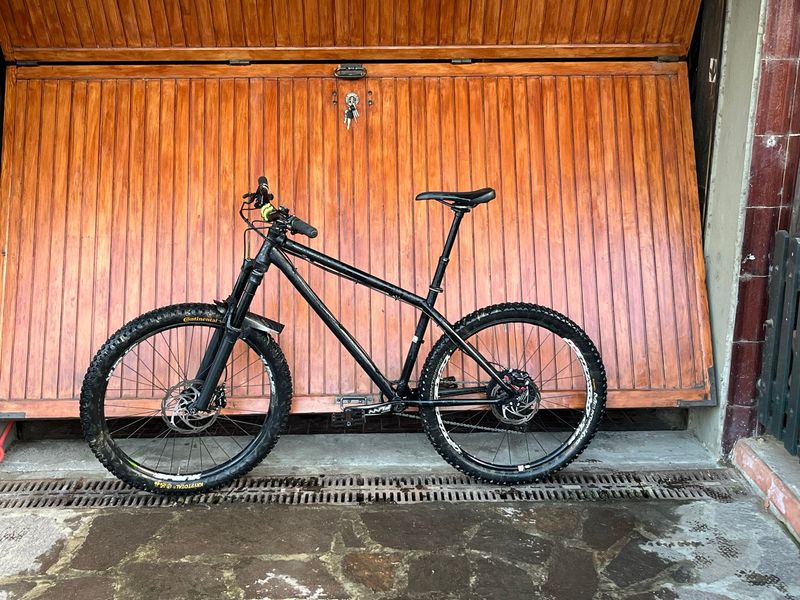 Gebrauchtes ns bikes Surge Evo 2021 Mountainbike, Schwarz, Verschieden — Bild 2 von 11