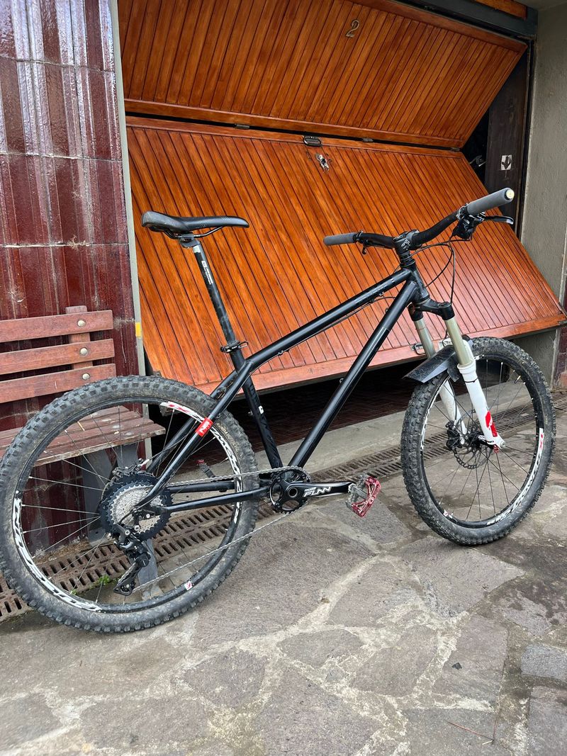 Gebrauchtes ns bikes Surge Evo 2021 Mountainbike, Schwarz, Verschieden — Bild 8 von 11