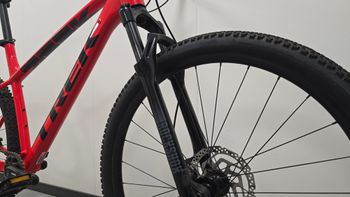 Used Trek X-Caliber 8 2021 2021 Mountainbike — image 4 of 7