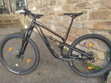Tweedehands Cannondale Habit 4 2024 2024 Mountainbike — afbeelding 2 van 3