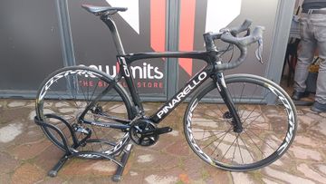 Pinarello Dogma F10 53 2023 Road & Gravel usato
