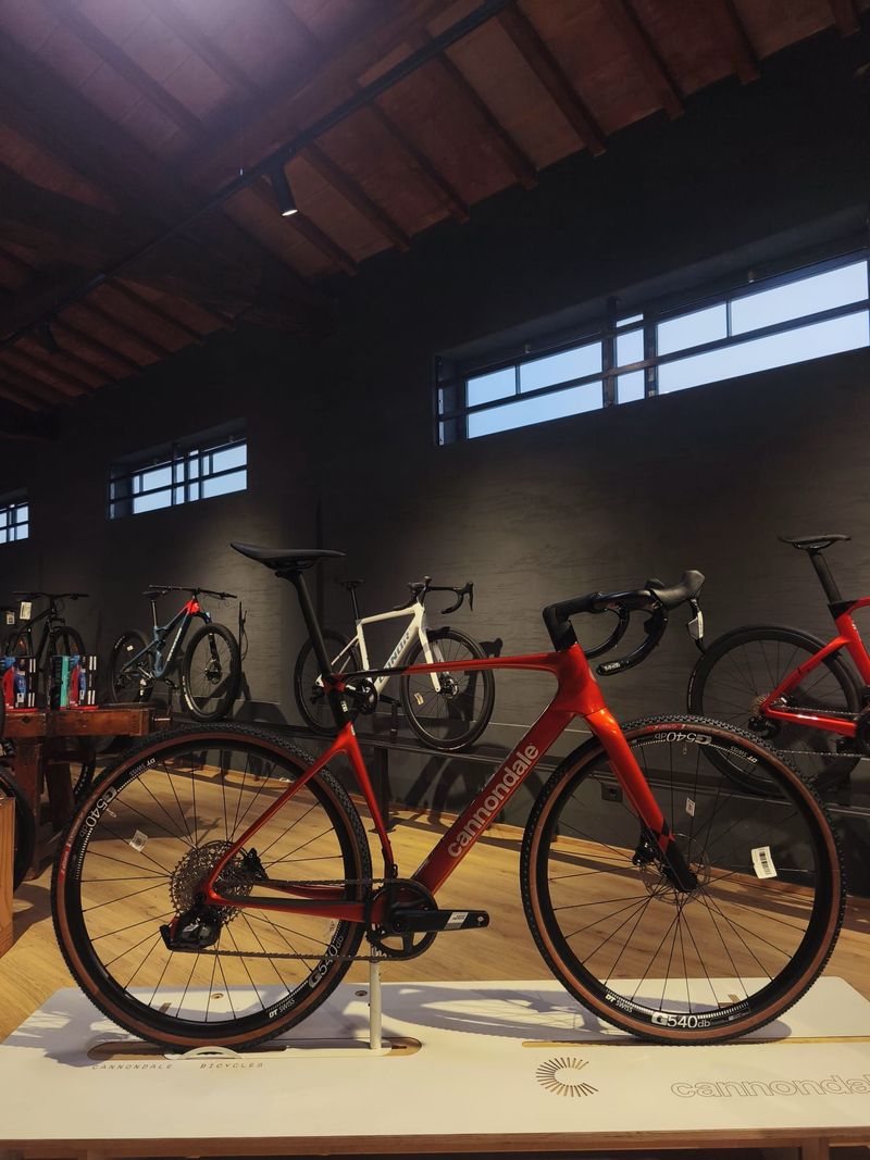 Käytetty Cannondale SuperX 4 AXS 2026 2026 Road & Gravel — kuva 1 / 7