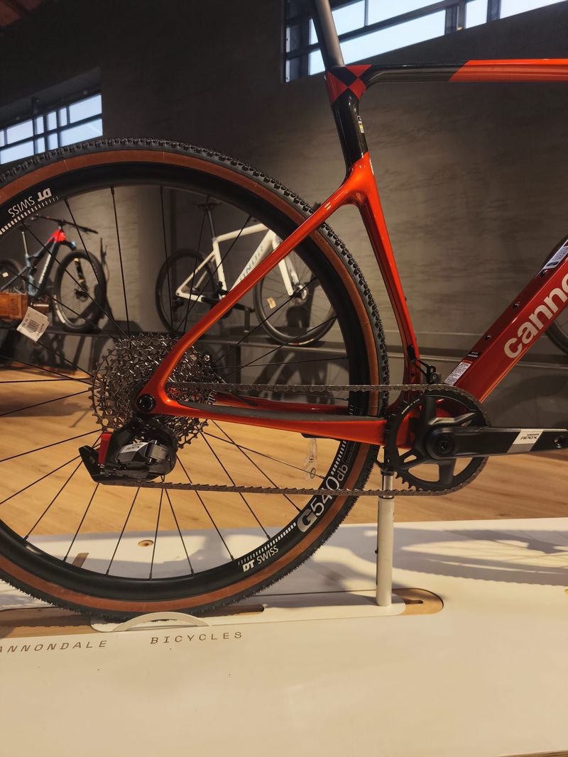 Käytetty Cannondale SuperX 4 AXS 2026 2026 Road & Gravel — kuva 6 / 7