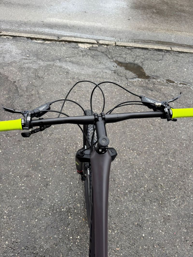 Käytetty Focus O1E FACTORY 2018 2018 Mountainbike — kuva 8 / 8