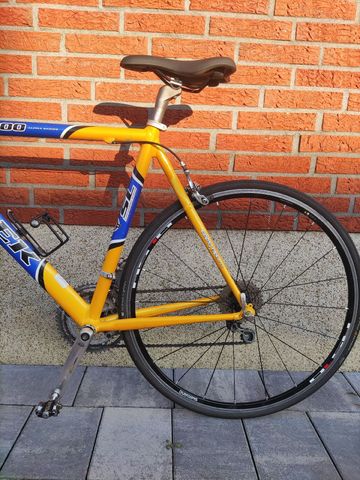 Used Trek SL 2200 2010 Road & Gravel, Orange — image 4 of 14