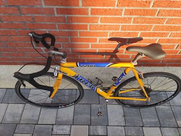 Used Trek SL 2200 2010 Road & Gravel, Orange — image 11 of 14