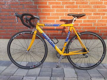Used Trek SL 2200 2010 Road & Gravel, Orange — image 2 of 14