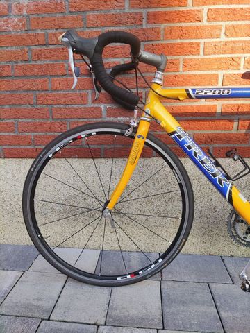 Used Trek SL 2200 2010 Road & Gravel, Orange — image 3 of 14