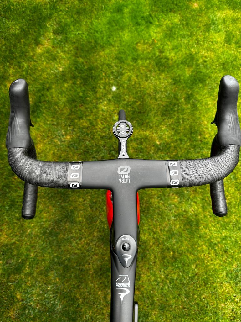 Used Pinarello DOGMA F DURA ACE Di2 Disc 2022 2022 Road & Gravel, Red — image 7 of 7
