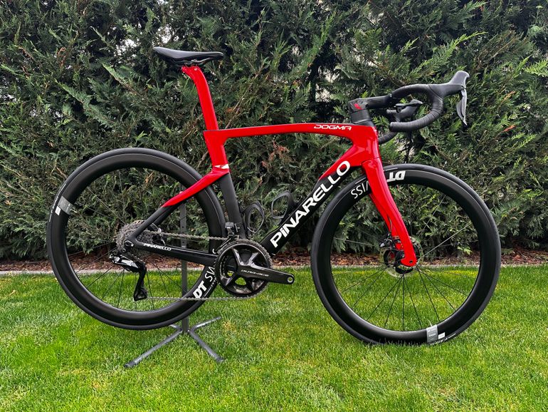 Used Pinarello DOGMA F DURA ACE Di2 Disc 2022 2022 Road & Gravel, Red — image 1 of 7