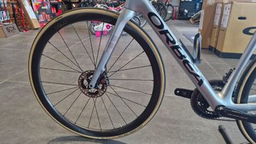 Brugt Orbea ORCA M10iLTD PWR 2025 2025 Road & Gravel — billede 11 af 14