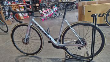 Brugt Orbea ORCA M10iLTD PWR 2025 2025 Road & Gravel — billede 10 af 14