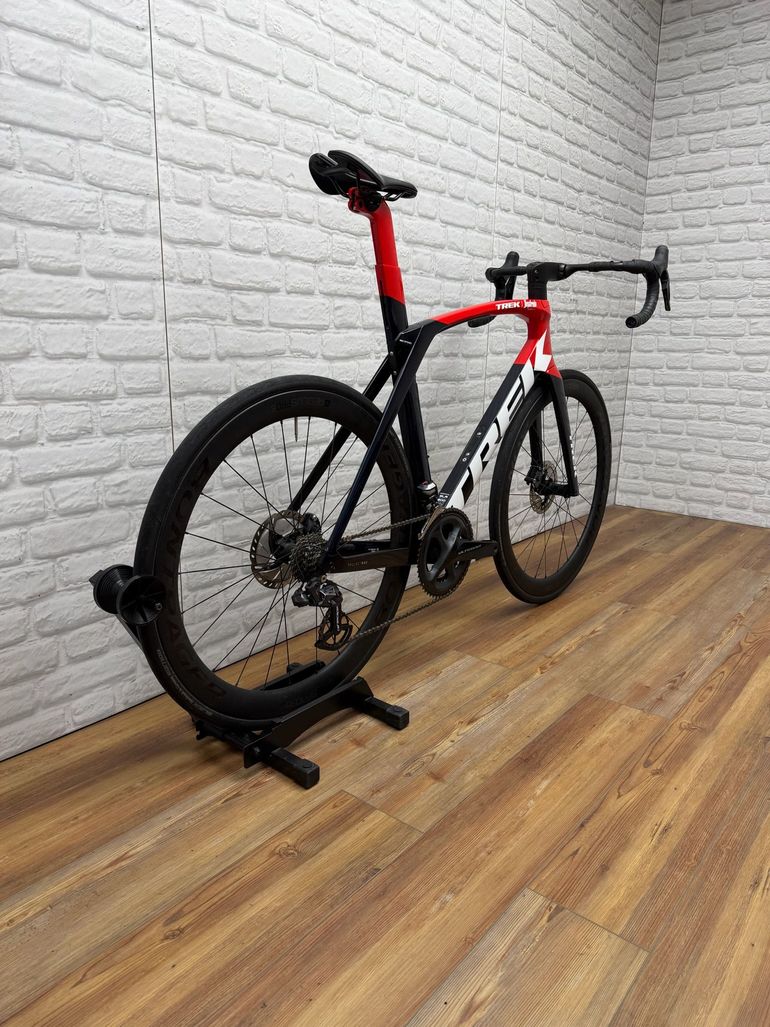 Used Trek Madone SLR 7 2021 2021 Road & Gravel, Red — image 3 of 6