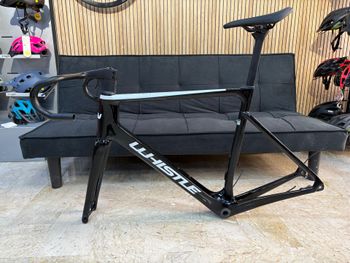 Used whislte Vaero 2025 Racefiets & gravel