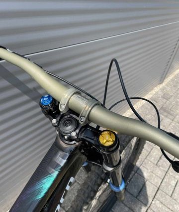 Specialized Demo Race 2025 2025 Mountainbike usato, Nero — immagine 6 di 7