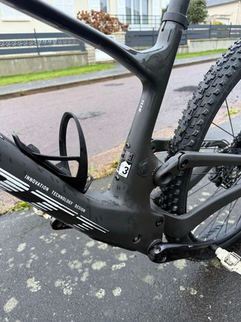 Brugt Scott Spark RC Team 2024 2024 Mountainbike — billede 8 af 10
