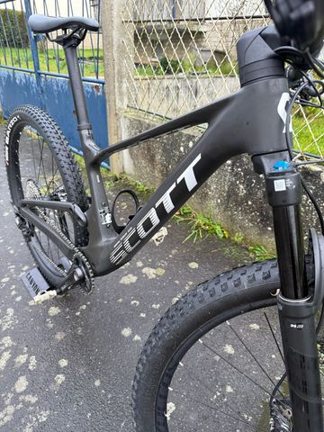 Scott Spark RC Team 2024 2024 Mountainbike de segunda mano, Negro — imagen 2 de 10
