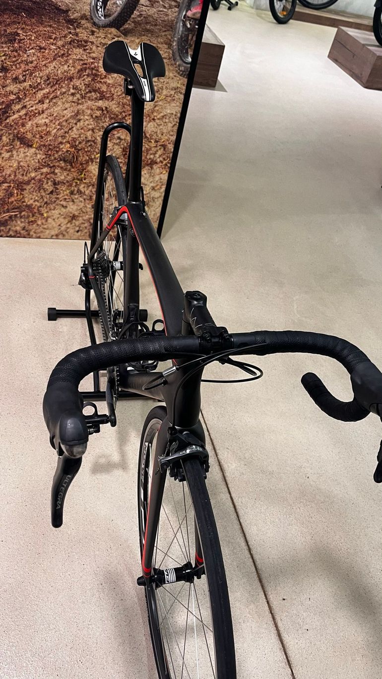 Used Specialized Tarmac Shimano Ultegra 2015 Road & Gravel, Black — image 5 of 9