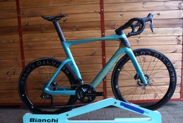 Używany Bianchi Oltre RC, Tour de France Limited Edition Durace Di2 2023 2023 Road & Gravel