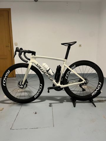 Specialized Tarmac Shimano Dura Ace Di2 2023 Road & Gravel usato