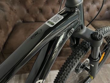 Used Cannondale Trail 2 2026 2026 Mountainbike, Black, 27.5 — image 5 of 14