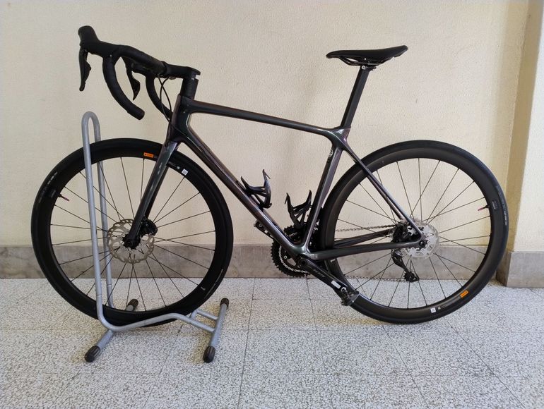 Used Giant TCR Advanced Pro Disc 1 Di2 2024 2024 Road & Gravel — image 3 of 11