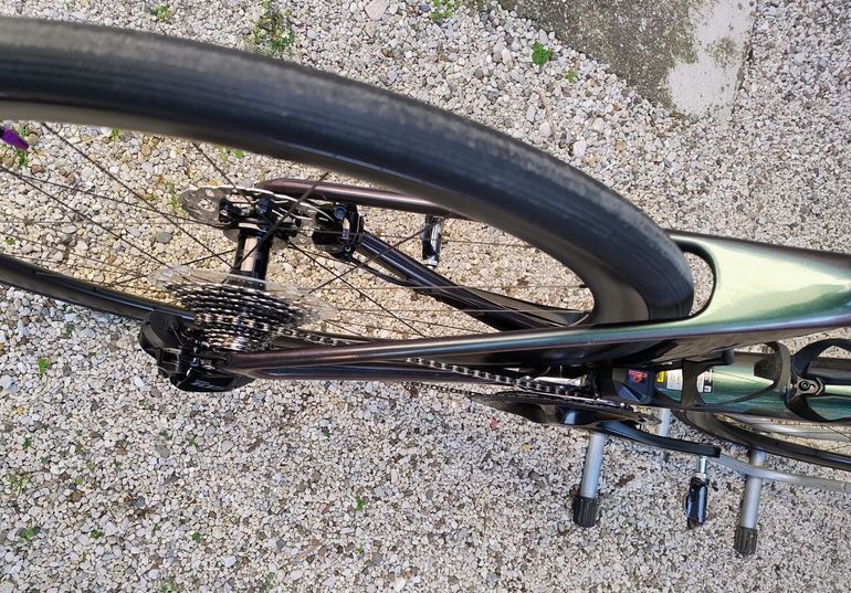 Used Giant TCR Advanced Pro Disc 1 Di2 2024 2024 Road & Gravel — image 2 of 11