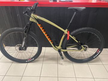 Used Niner Rdo 2021 Mountainbike, Green — image 4 of 4