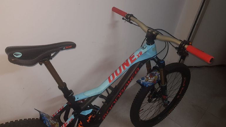 Used Mondraker Dune Carbon XR 2018 2018 Mountainbike, Azul — image 18 of 23