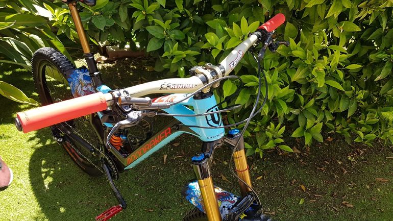 Used Mondraker Dune Carbon XR 2018 2018 Mountainbike, Azul — image 10 of 23