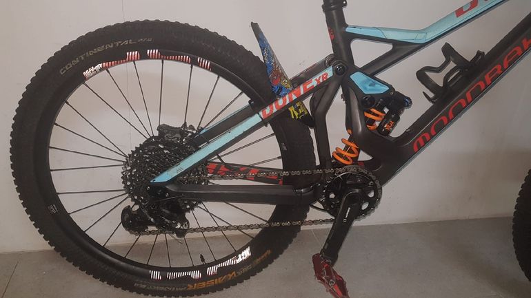 Used Mondraker Dune Carbon XR 2018 2018 Mountainbike, Azul — image 22 of 23