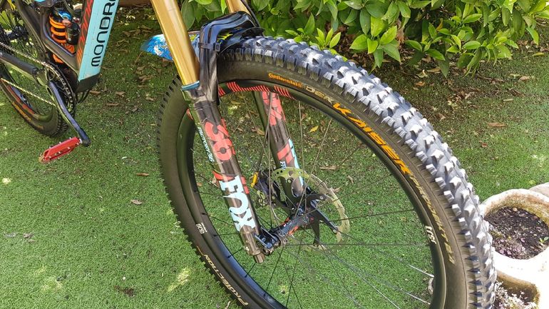 Used Mondraker Dune Carbon XR 2018 2018 Mountainbike, Azul — image 9 of 23
