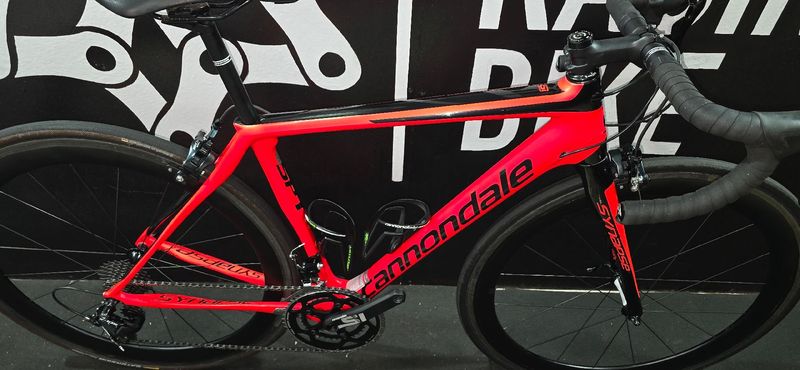 Tweedehands Cannondale Synapse Shimano 105 2021 Road & Gravel — afbeelding 3 van 8