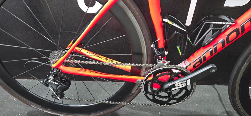 Tweedehands Cannondale Synapse Shimano 105 2021 Road & Gravel — afbeelding 4 van 8