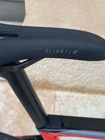 Used BMC Teammachine SLR01 DISC THREE 2019 2019 Road & Gravel — image 4 of 11