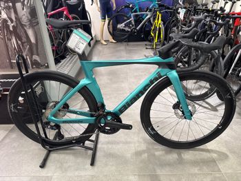 Bianchi, Oltre Shimano Ultegra Di2