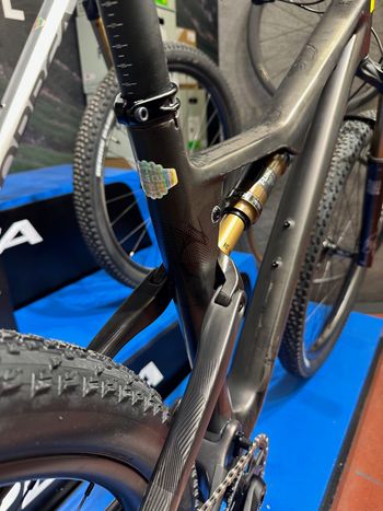 Used Orbea OIZ M-TEAM AXS 2026 2026 Mountainbike — image 13 of 13