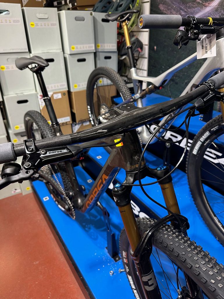 Used Orbea OIZ M-TEAM AXS 2026 2026 Mountainbike — image 7 of 13